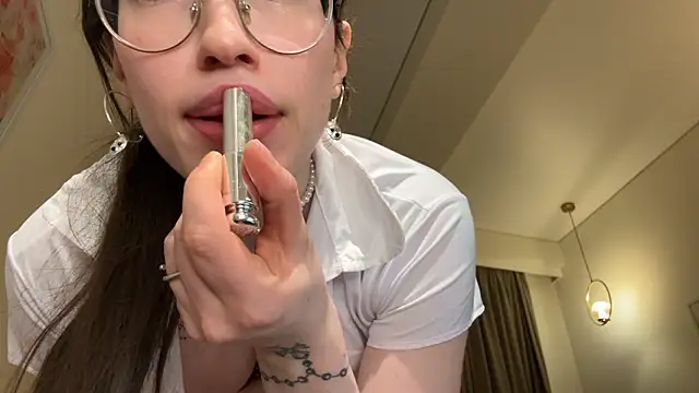 Kelly Berry   online show from 03/02/26, 06:04