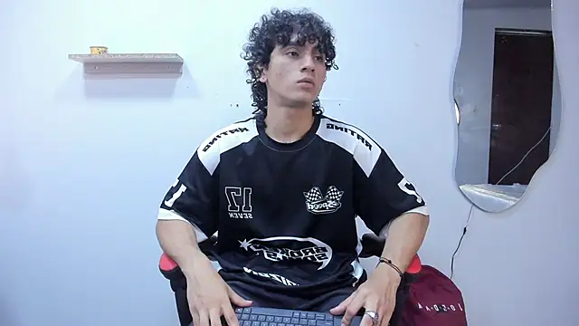 Snapshot of JackesTaylor chatting on 09/22/25, 04:47 JackesTaylor online show from 09/22/25, 04:47