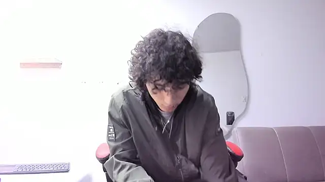 Snapshot of JackesTaylor chatting on 12/15/25, 08:51 JackesTaylor online show from 12/15/25, 08:51