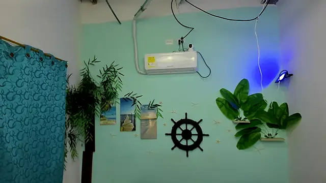 eladyrous98 online show from 02/22/26, 02:37