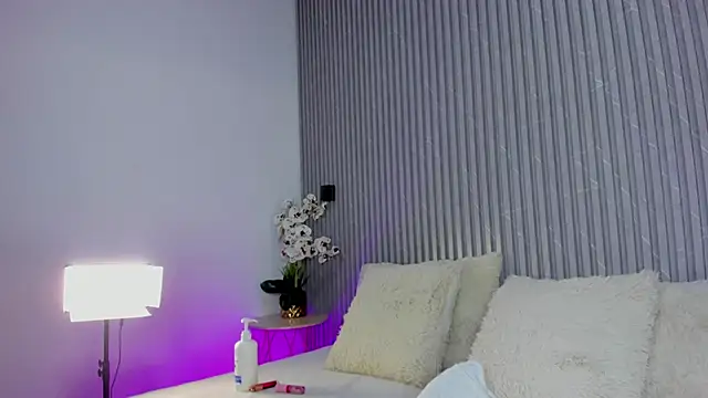 DAFNECOX online show from 09/19/25, 03:08