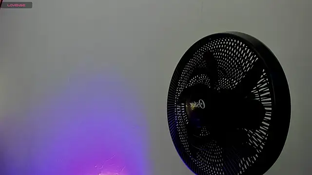 karlarusso online show from 02/25/26, 12:15