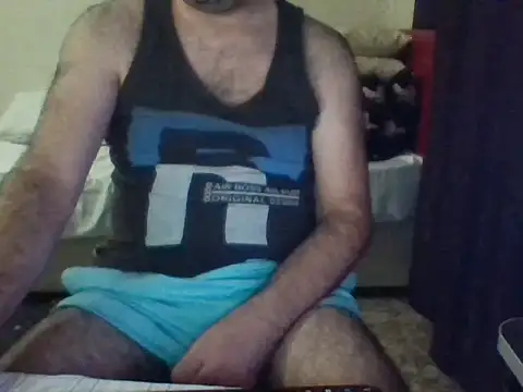 Snapshot of st206boy chatting on 09/09/25, 11:37 st206boy online show from 09/09/25, 11:37