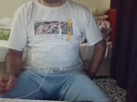 Snapshot of st206boy chatting on 09/26/25, 11:42 st206boy online show from 09/26/25, 11:42