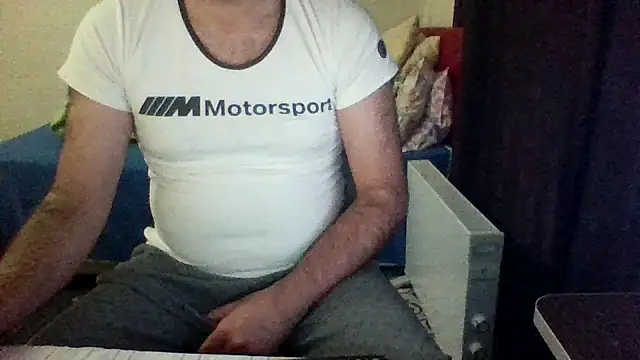 Snapshot of st206boy chatting on 10/16/25, 02:56 st206boy online show from 10/16/25, 02:56