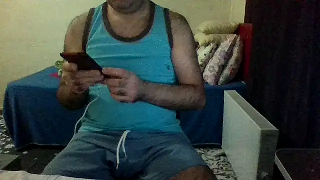 Snapshot of st206boy chatting on 10/18/25, 02:03 st206boy online show from 10/18/25, 02:03