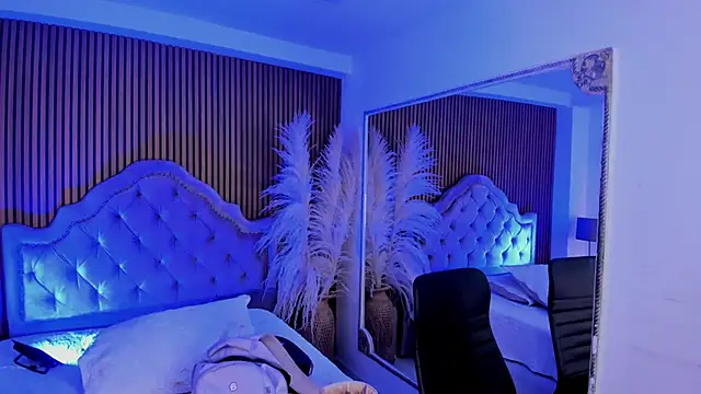 SelenaStonne online show from 02/19/26, 07:54