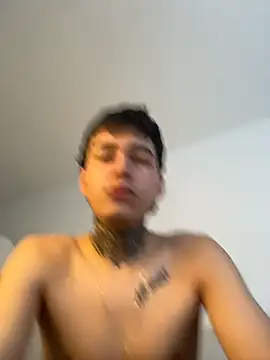 samm4044 online show from 04/28/26, 08:36