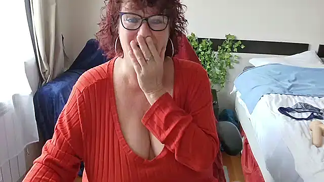 -Curvy- online show from 11/19/25, 09:09