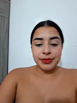 Snapshot of channell0 chatting on 09/09/25, 05:07 channell0 online show from 09/09/25, 05:07