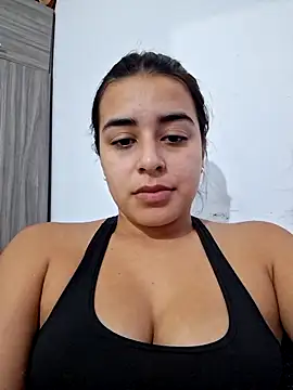 Snapshot of channell0 chatting on 09/17/25, 06:04 channell0 online show from 09/17/25, 06:04