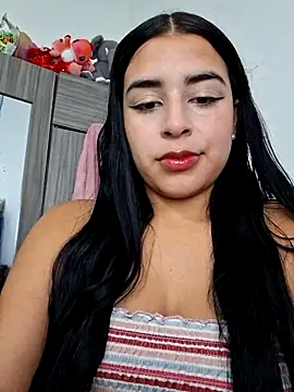 Snapshot of channell0 chatting on 09/24/25, 05:33 channell0 online show from 09/24/25, 05:33