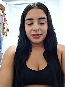 Snapshot of channell0 chatting on 05/20/26, 04:51 channell0 online show from 05/20/26, 04:51