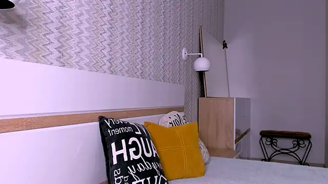 Elle Pearl  online show from 01/07/26, 07:33