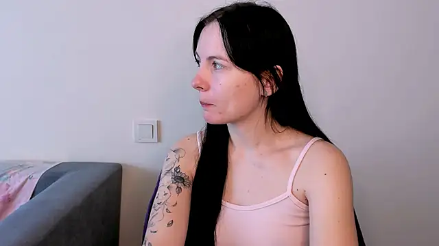 Elle Pearl  online show from 02/23/26, 07:06