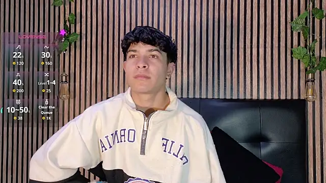 Snapshot of Felipe_boy1 chatting on 10/12/25, 03:38 Felipe boy1 online show from 10/12/25, 03:38