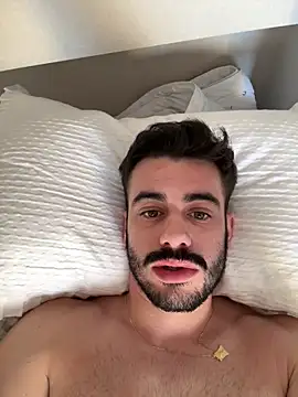 Snapshot of Carl242000 chatting on 11/06/25, 02:40 Carl242000 online show from 11/06/25, 02:40