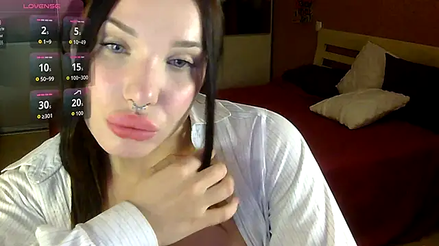 Cassie Pinkkk online show from 10/20/25, 05:35