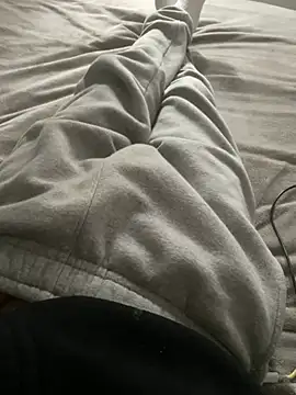 Snapshot of adlescaf9876 chatting on 02/01/26, 01:31 adlescaf9876 online show from 02/01/26, 01:31