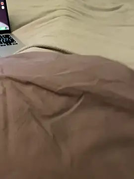 Snapshot of adlescaf9876 chatting on 03/13/26, 05:52 adlescaf9876 online show from 03/13/26, 05:52