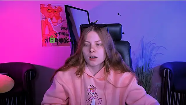 Snapshot of foxy_tease_ chatting on 11/05/25, 09:42 foxy tease online show from 11/05/25, 09:42