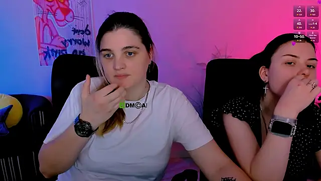 Snapshot of foxy_tease_ chatting on 12/16/25, 09:09 foxy tease online show from 12/16/25, 09:09