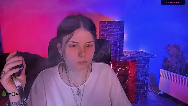 Snapshot of foxy_tease_ chatting on 02/04/26, 12:27 foxy tease online show from 02/04/26, 12:27