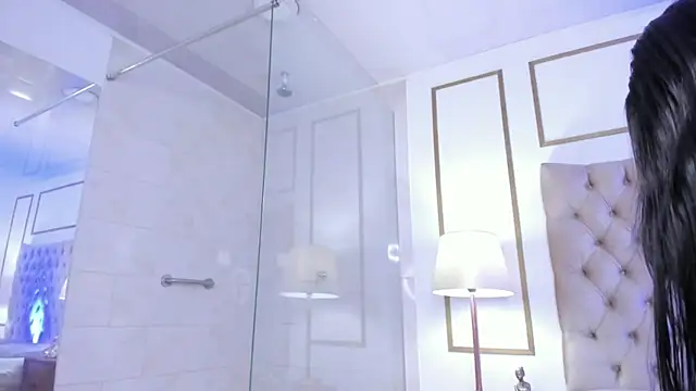 AllyPretty- online show from 10/30/25, 07:47