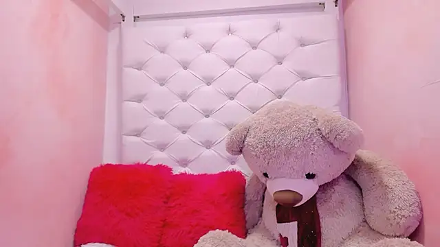 eimy skinny  online show from 02/28/26, 12:28