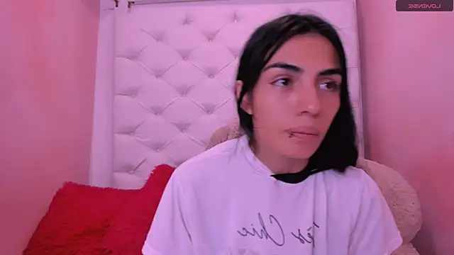 Snapshot of eimy_skinny_ chatting on 04/25/26, 01:41 eimy skinny online show from 04/25/26, 01:41