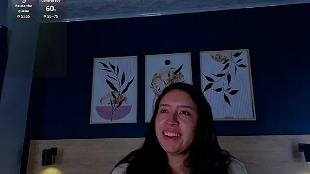 SarahMiler  online show from 10/25/25, 11:40