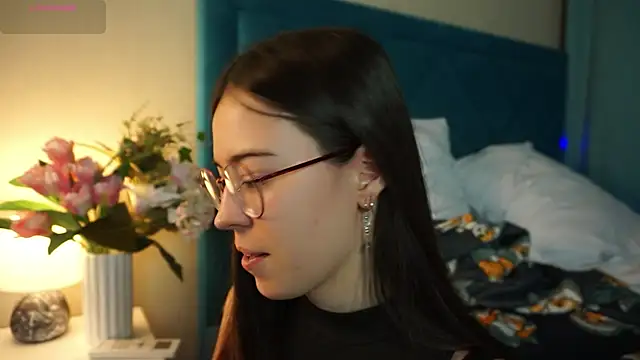 ywixos online show from 11/02/25, 02:52