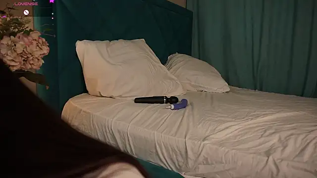 ywixos online show from 03/28/26, 02:38