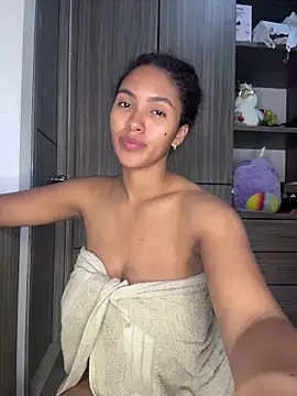 Mia sweet80 online show from 10/30/25, 02:57