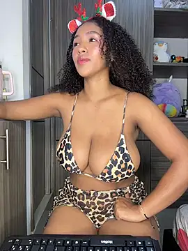 Mia sweet80 online show from 12/13/25, 10:26