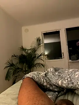 Snapshot of latina-pene chatting on 09/25/25, 10:24 latina-pene online show from 09/25/25, 10:24