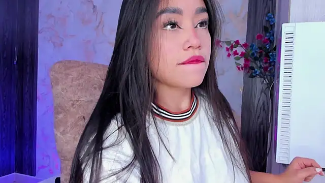 Eva cutte online show from 11/30/25, 04:00