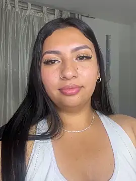 Snapshot of Issa_Santana chatting on 05/28/26, 11:24 Issa Santana online show from 05/28/26, 11:24