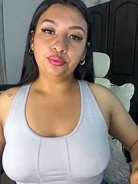 Snapshot of Issa_Santana chatting on 07/10/26, 09:06 Issa Santana online show from 07/10/26, 09:06