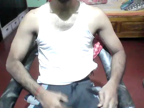 Snapshot of darkbluemoon chatting on 03/18/26, 06:05 darkbluemoon online show from 03/18/26, 06:05