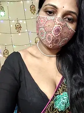 Hotty Sonali online show from 10/13/25, 11:38