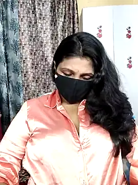 Hotty Sonali online show from 05/05/26, 12:35