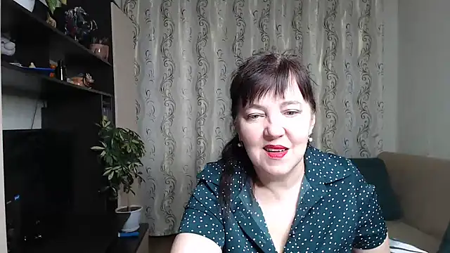 Snapshot of Illusionq chatting on 10/15/25, 05:07 Illusionq online show from 10/15/25, 05:07