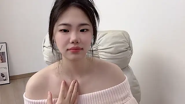 suki-1 online show from 03/16/26, 09:46