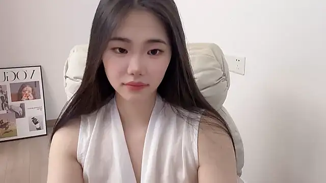 Snapshot of suki-1 chatting on 06/05/26, 08:42 suki-1 online show from 06/05/26, 08:42