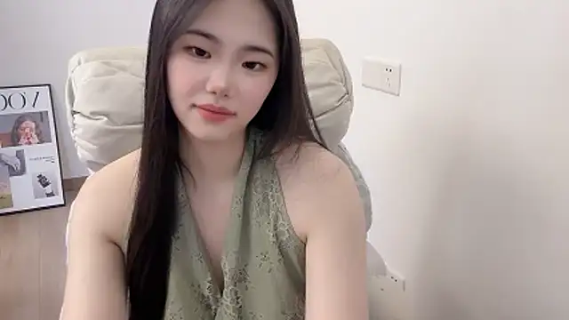 Snapshot of suki-1 chatting on 07/10/26, 06:50 suki-1 online show from 07/10/26, 06:50