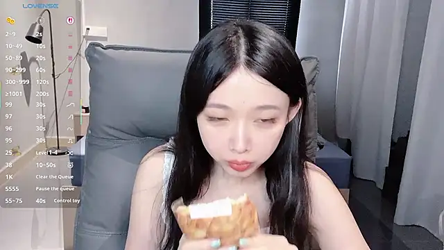 NiNi-baby520 online show from 10/16/25, 07:09