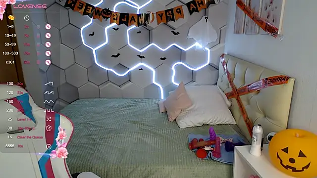 aliicemeow online show from 11/02/25, 09:11