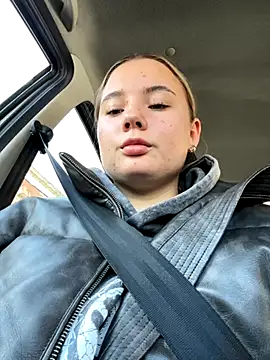 Snapshot of StephanieMur chatting on 10/09/25, 03:59 StephanieMur online show from 10/09/25, 03:59