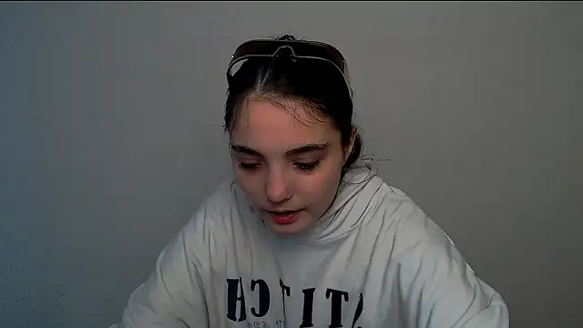 Sun Shine   online show from 11/01/25, 09:00